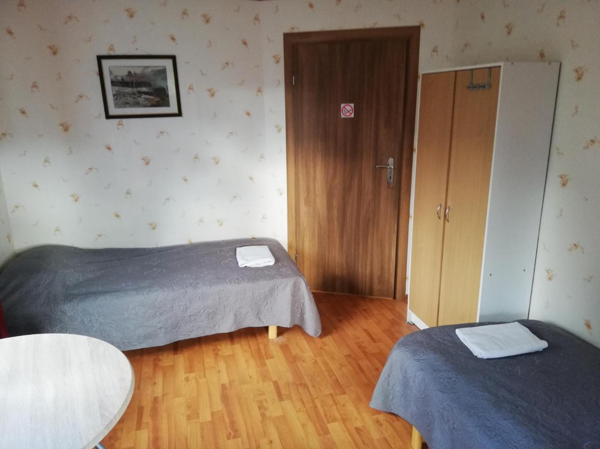 Oti Guesthouse Tallinn Exteriör bild