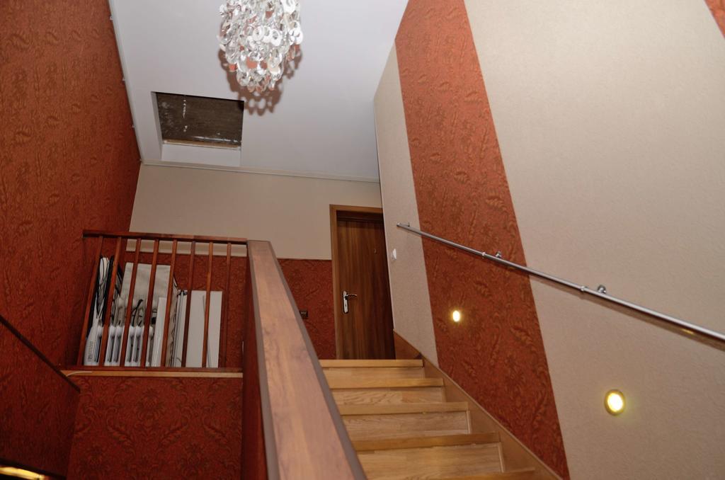 Oti Guesthouse Tallinn Exteriör bild