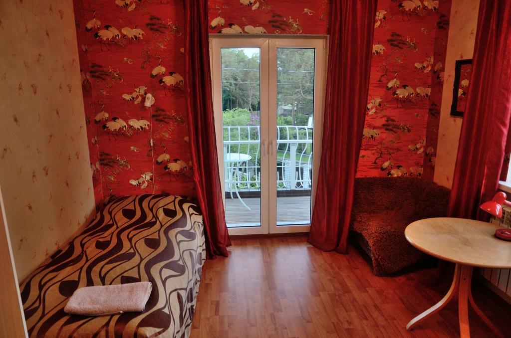 Oti Guesthouse Tallinn Exteriör bild